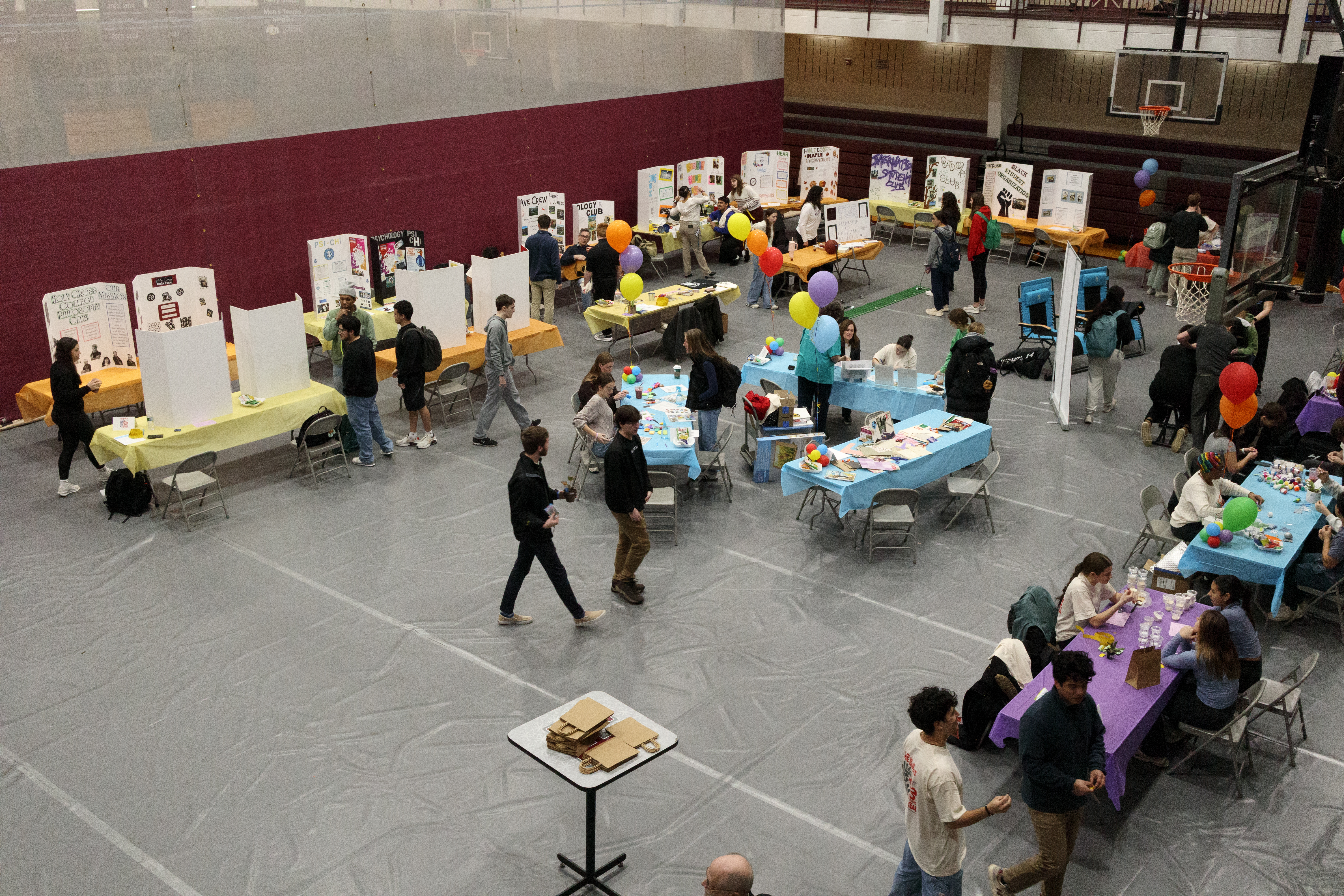 Students at the HCC Wellness Fair